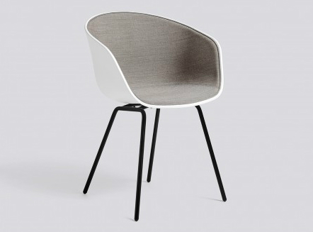 Stoel-About-a-Chair-AAC-26-gestoffeerd-witte-kuip-zwart-onderstel-def2